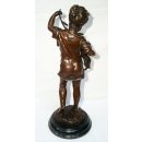 Bronzefigur, Bronze Skulptur, Figur Mädchen mit Katze, signiert Laporte