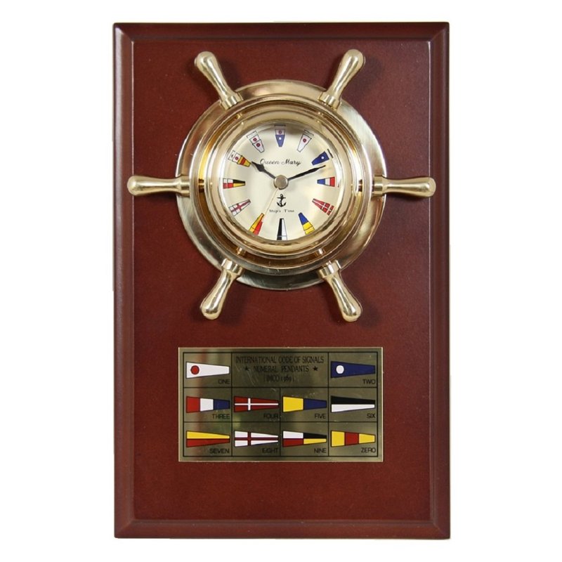 Signalflaggen Uhr Queen Mary im Steuerrad, Marine Uhr auf edler Holztafel