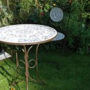 Gartenstuhl Barock, Stuhl mit krakelierten Keramik Kacheln im Barock Stil, Eisen