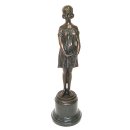 Bronze-Skulptur, Bronzefigur, Kokettes Mädchen, signiert Chiparus